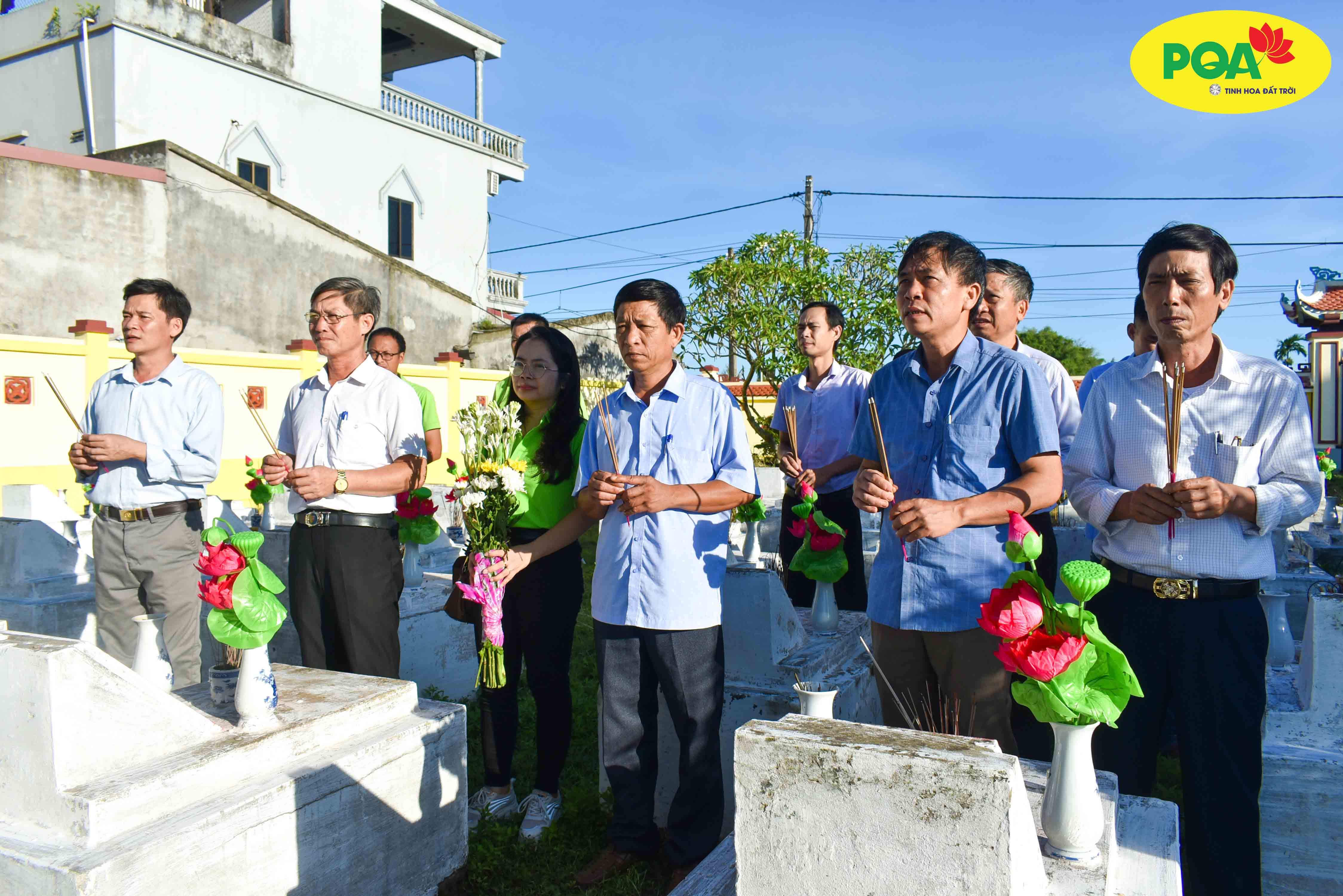 pqa cùng xã hải giang dâng hương tưởng niệm anh hùng liệt sĩ
