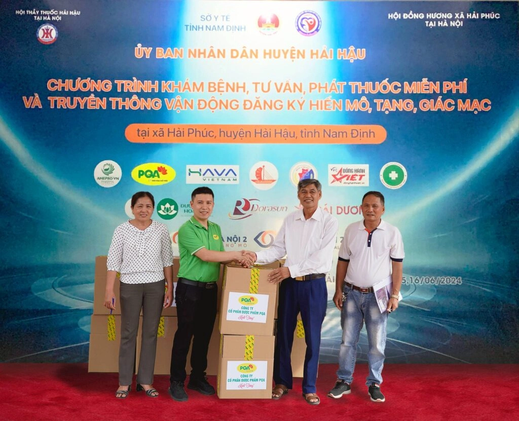 Dược phẩm PQA trao tặng 400 suất quà trong chương trình thiện nguyện tại huyện Hải Hậu - Nam Định Dược phẩm PQA trao tặng 400 suất quà trong chương trình thiện nguyện tại huyện Hải Hậu - Nam Định